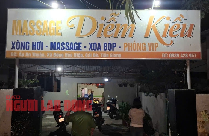 Bắt quả tang cơ sở massage Diễm Kiều bán dâm 700 . 000 Đồng / lượt tại Đồng Tháp - Ảnh 1. Bắt quả tang cơ sở massage Diễm Kiều bán dâm 700 . 000 Đồng / lượt tại Đồng Tháp - Ảnh 1.