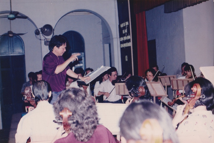 Trần Mạnh Tuấn mang tiếng saxophone trở lại đêm nhạc Phú Quang- Ảnh 5. Trần Mạnh Tuấn mang tiếng saxophone trở lại đêm nhạc Phú Quang- Ảnh 5.