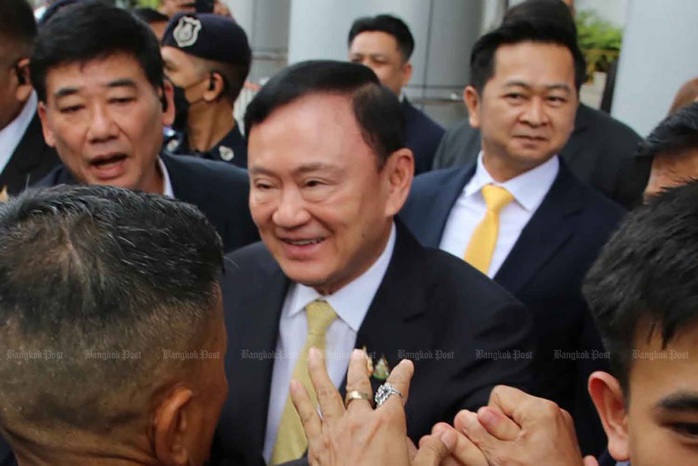 Rời Thái Lan trước phán quyết, liệu ông Thaksin có quay về? - Ảnh 1. Rời Thái Lan trước phán quyết, liệu ông Thaksin có quay về? - Ảnh 1.