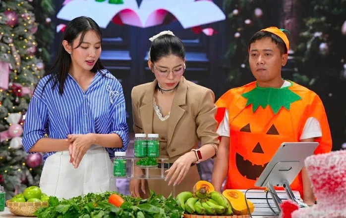 Phản hồi của Sen Vàng về hợp đồng của Hoa hậu Thùy Tiên với kẹo Kera- Ảnh 4. Phản hồi của Sen Vàng về hợp đồng của Hoa hậu Thùy Tiên với kẹo Kera- Ảnh 4.