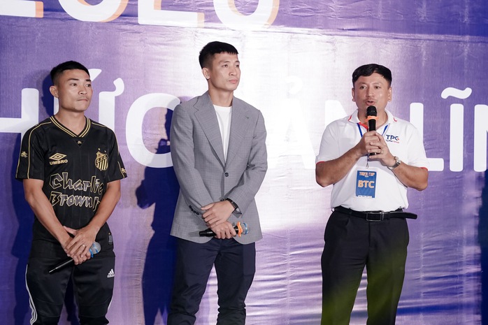 Tony Bình Dương giành cú đúp danh hiệu ở sân chơi “trong lồng” Tiger Cup 2025- Ảnh 3. Tony Bình Dương giành cú đúp danh hiệu ở sân chơi “trong lồng” Tiger Cup 2025- Ảnh 3.