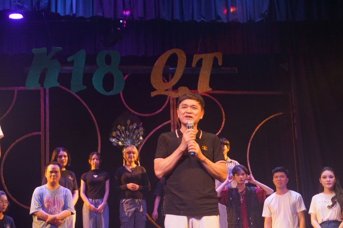 Quốc Thảo, Hữu Nghĩa và lời khuyên cho diễn viên trẻ- Ảnh 5. Quốc Thảo, Hữu Nghĩa và lời khuyên cho diễn viên trẻ- Ảnh 5.