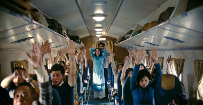 Phim Thái Hòa "trùm" cướp máy bay chiếu định dạng IMAX®- Ảnh 5. Phim Thái Hòa "trùm" cướp máy bay chiếu định dạng IMAX®- Ảnh 5.