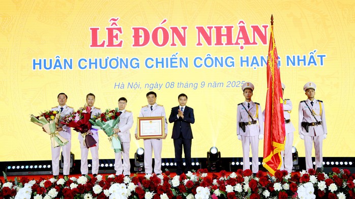 - Ảnh 1. Bộ trưởng Bộ Tài chính: Hải quan cần triệt phá tận gốc tội phạm buôn lậu - Ảnh 1.