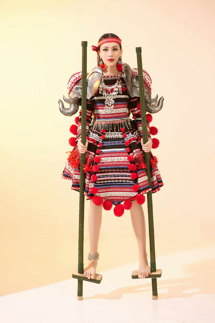 Nhà thiết kế Bùi Thế Bảo và vương miện Miss Grand Vietnam 2025 - Ảnh 4. Nhà thiết kế Bùi Thế Bảo và vương miện Miss Grand Vietnam 2025 - Ảnh 4.