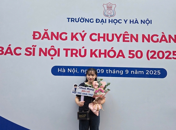 Ngô Thu Hà và Vũ Ngọc Duy: Thủ khoa nổi bật ngành bác sĩ nội trú Trường ĐH Y Hà Nội - Ảnh 3. Ngô Thu Hà và Vũ Ngọc Duy: Thủ khoa nổi bật ngành bác sĩ nội trú Trường ĐH Y Hà Nội - Ảnh 3.