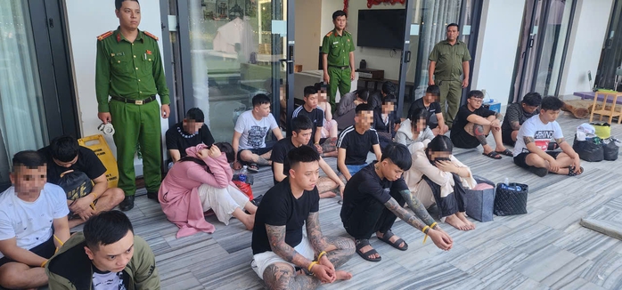Hàng chục nam thanh nữ tú ở Đà Nẵng "chơi" ma túy trong villa- Ảnh 1. Hàng chục nam thanh nữ tú ở Đà Nẵng "chơi" ma túy trong villa- Ảnh 1.