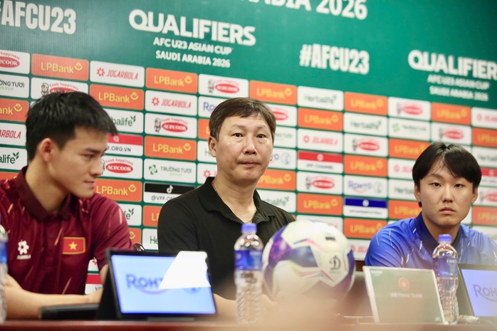 HLV U23 Yemen: "Hài lòng với các cầu thủ khi thất bại trước đội bóng hàng đầu châu Á"- Ảnh 3. HLV U23 Yemen: "Hài lòng với các cầu thủ khi thất bại trước đội bóng hàng đầu châu Á"- Ảnh 3.
