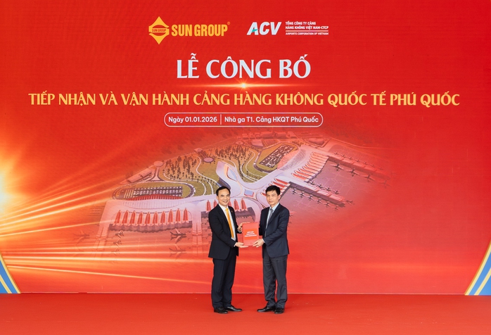 Sun Group ch&iacute;nh thức tiếp nhận vận h&agrave;nh Cảng h&agrave;ng kh&ocirc;ng quốc tế Ph&uacute; Quốc - Ảnh 1.