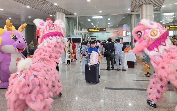 Lâm Đồng, Gia Lai đón du khách "xông đất" đầu năm 2026 - Ảnh 4.