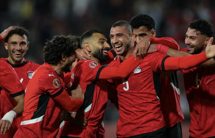 Salah rực s&aacute;ng, Ai Cập quật ng&atilde; đương kim v&ocirc; địch Bờ Biển Ng&agrave;  - Ảnh 3.