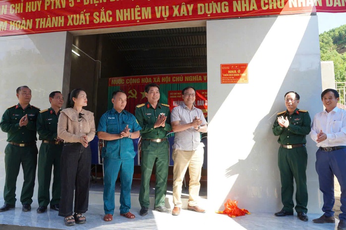 B&agrave;n giao gần 350 căn nh&agrave; trong &ldquo;Chiến dịch Quang Trung&rdquo; cho người d&acirc;n Gia Lai, Đ&agrave; Nẵng, Đắk Lắk - Ảnh 3.