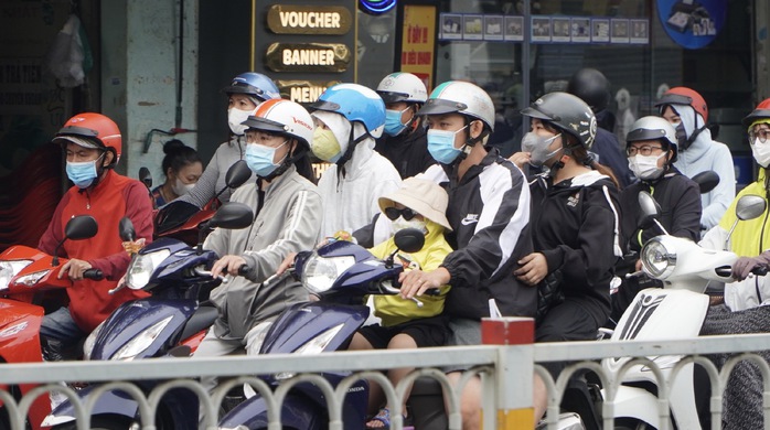 Dự b&aacute;o thời tiết h&ocirc;m nay, 11-1: Nền nhiệt thấp nhất tại TPHCM v&agrave; Nam Bộ l&agrave; 17 độ C - Ảnh 1.