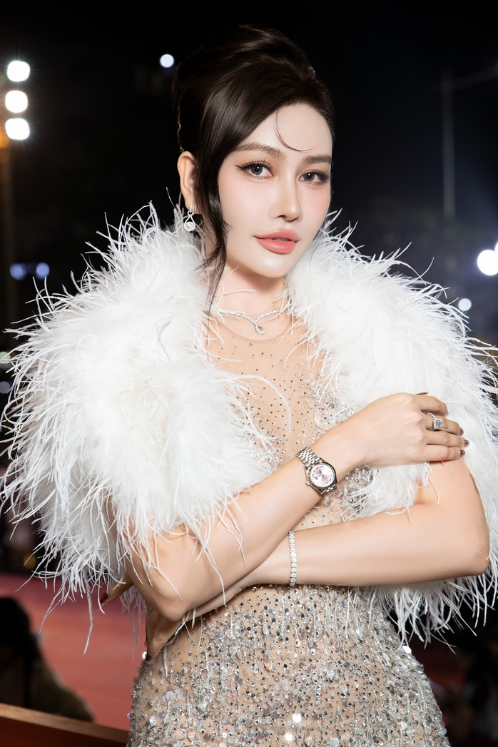 Bộ phim &Aacute; hậu Phạm Kim Duy&ecirc;n đ&oacute;ng ch&iacute;nh đoạt giải Ng&ocirc;i sao xanh  - Ảnh 3.