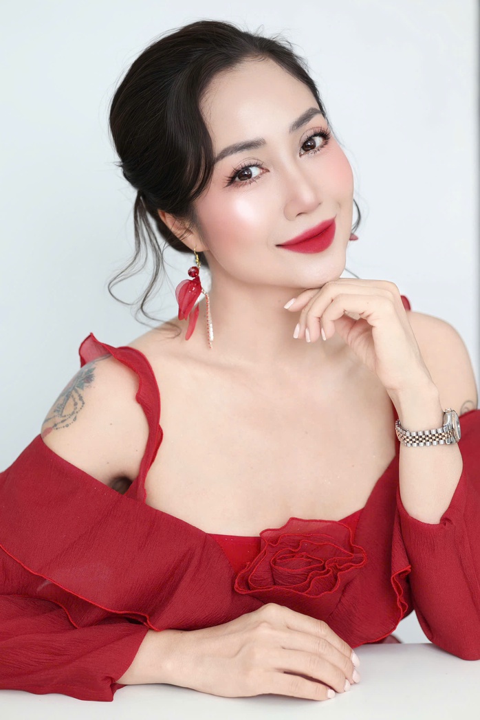 NSƯT ỐC THANH VÂN: Sân khấu không chỉ là nơi biểu diễn - Ảnh 1.