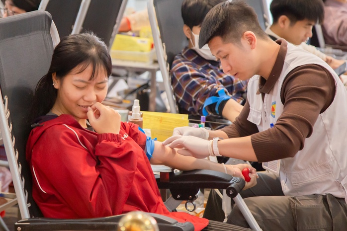 Điều đặc biệt trong Chủ nhật Đỏ tại Đại học B&aacute;ch khoa H&agrave; Nội - Ảnh 17.