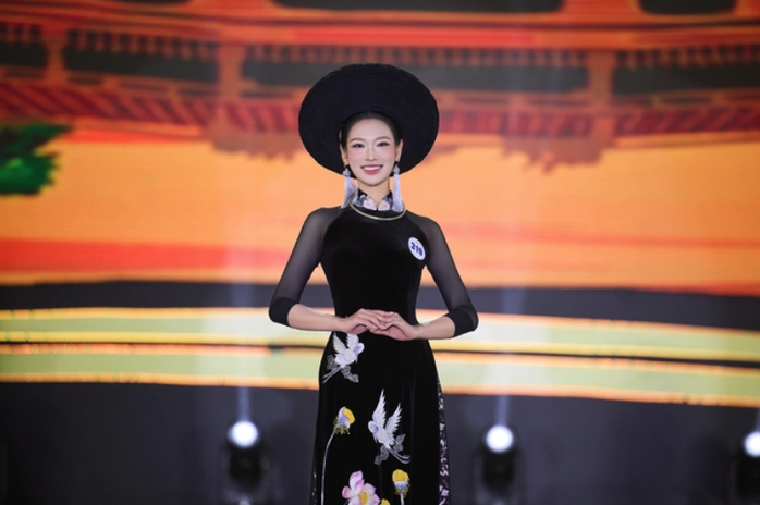 Nhan sắc thiếu nữ H&agrave; Nội đăng quang Hoa hậu Du lịch Việt Nam 2026 - Ảnh 4.