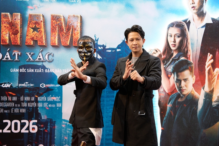 Ho&agrave;i L&acirc;m h&aacute;t nhạc phim "Chiến Nam: Ve sầu tho&aacute;t x&aacute;c" - Ảnh 4.