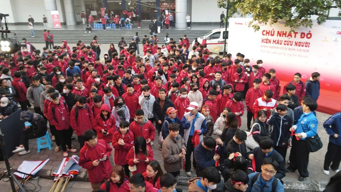 Điều đặc biệt trong Chủ nhật Đỏ tại Đại học B&aacute;ch khoa H&agrave; Nội - Ảnh 1.