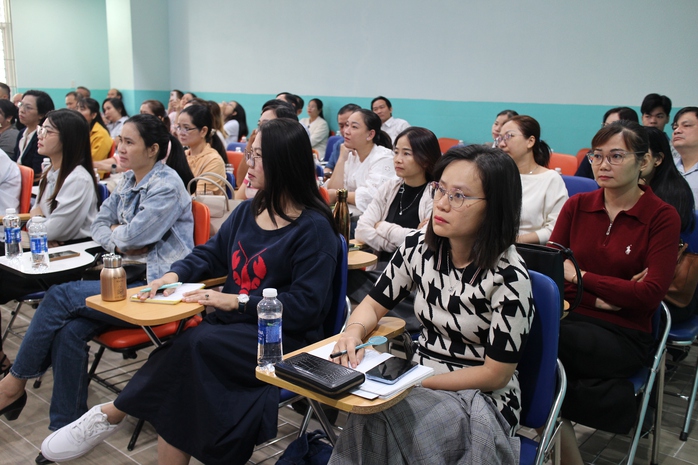 Đi tìm sợi dây kết nối giữa cha mẹ và con - Ảnh 3.