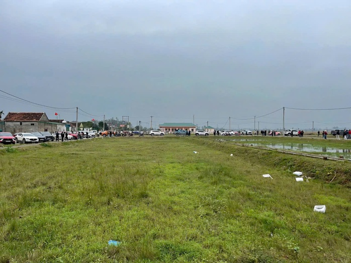 &Ocirc; t&ocirc; đậu k&iacute;n đường l&agrave;ng sau th&ocirc;ng tin quy hoạch khu c&ocirc;ng nghiệp VSIP 4 - Ảnh 1.