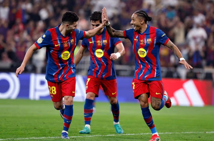 Real Madrid gặp kh&oacute; trước đại chiến với Barcelona - Ảnh 2.