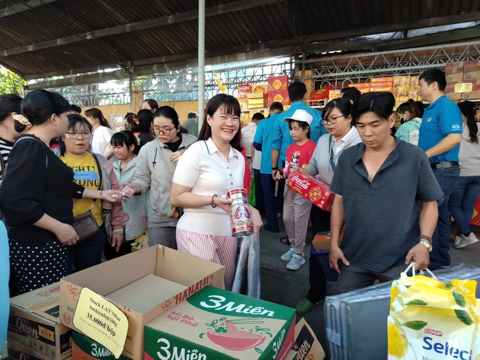 LĐLĐ TPHCM ra mắt Điểm ph&uacute;c lợi đo&agrave;n vi&ecirc;n để chăm lo cho đo&agrave;n vi&ecirc;n - lao động - Ảnh 1.