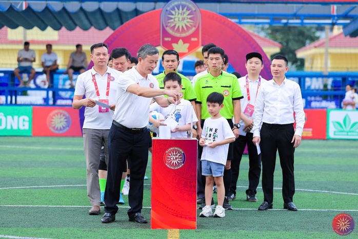 Hơn 130 triệu đồng được quy&ecirc;n g&oacute;p thiện nguyện ở THF-12 - Ảnh 2.