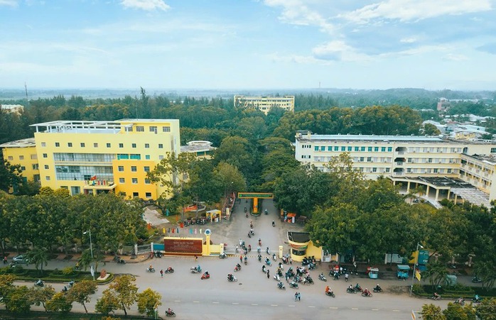 Chuyển Trường Đại học Tr&agrave; Vinh th&agrave;nh Đại học Tr&agrave; Vinh - Ảnh 1.