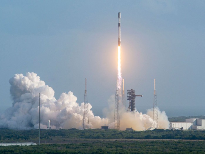 Đường đua vệ tinh internet ng&agrave;y c&agrave;ng n&oacute;ng - Ảnh 1.