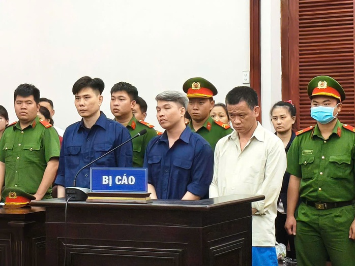 TPHCM: Anh lãnh án tử hình , em gái nhận án chung thân vì tội Mua bán ma túy - Ảnh 1. TPHCM: Anh lãnh án tử hình , em gái nhận án chung thân vì tội Mua bán ma túy - Ảnh 1.