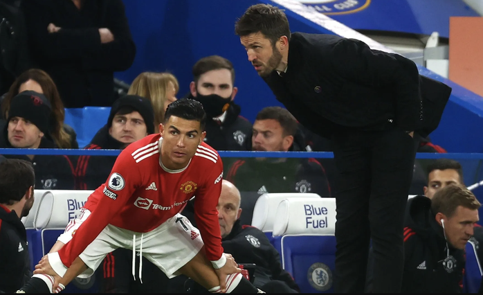 Man United bổ nhiệm Michael Carrick l&agrave;m HLV trưởng đến hết m&ugrave;a giải - Ảnh 3.