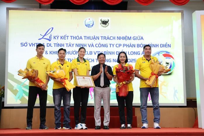 Chặng đường mới của b&oacute;ng chuyền nữ VTV B&igrave;nh Điền Long An - Ảnh 4.