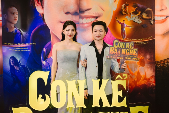 Ng&ocirc; Kiến Huy, HIEUTHUHAI&hellip; điển trai b&ecirc;n "ch&iacute; cốt" Kiều Minh Tuấn - Ảnh 10.