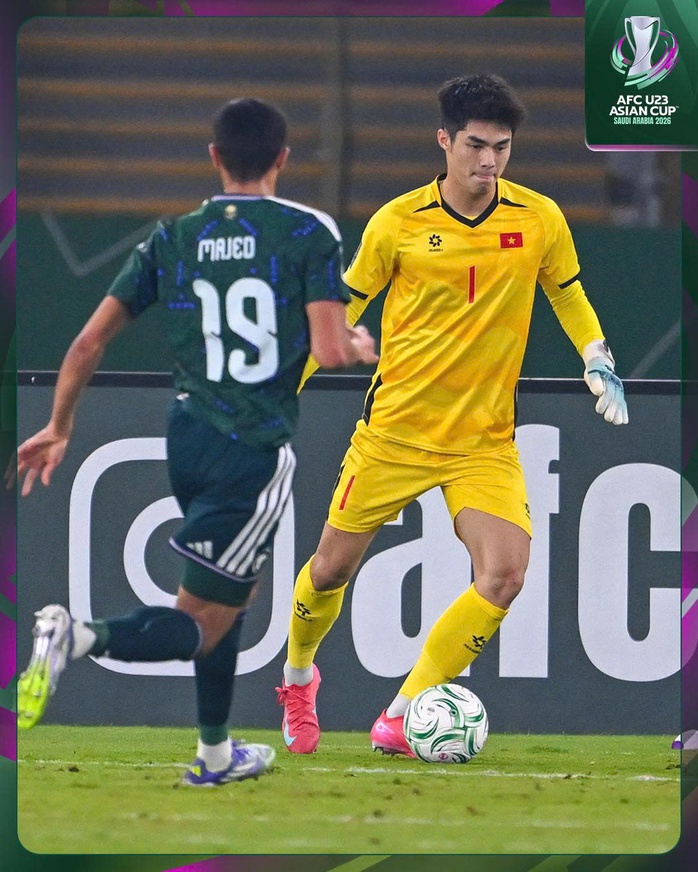 Trung Ki&ecirc;n được v&iacute; như Jan Oblak sau trận đấu với Ả Rập Saudi - Ảnh 3.