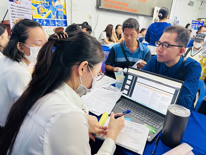 Doanh nghiệp TP HCM tăng tốc tuyển dụng phục vụ sản xuất cuối năm - Ảnh 2.