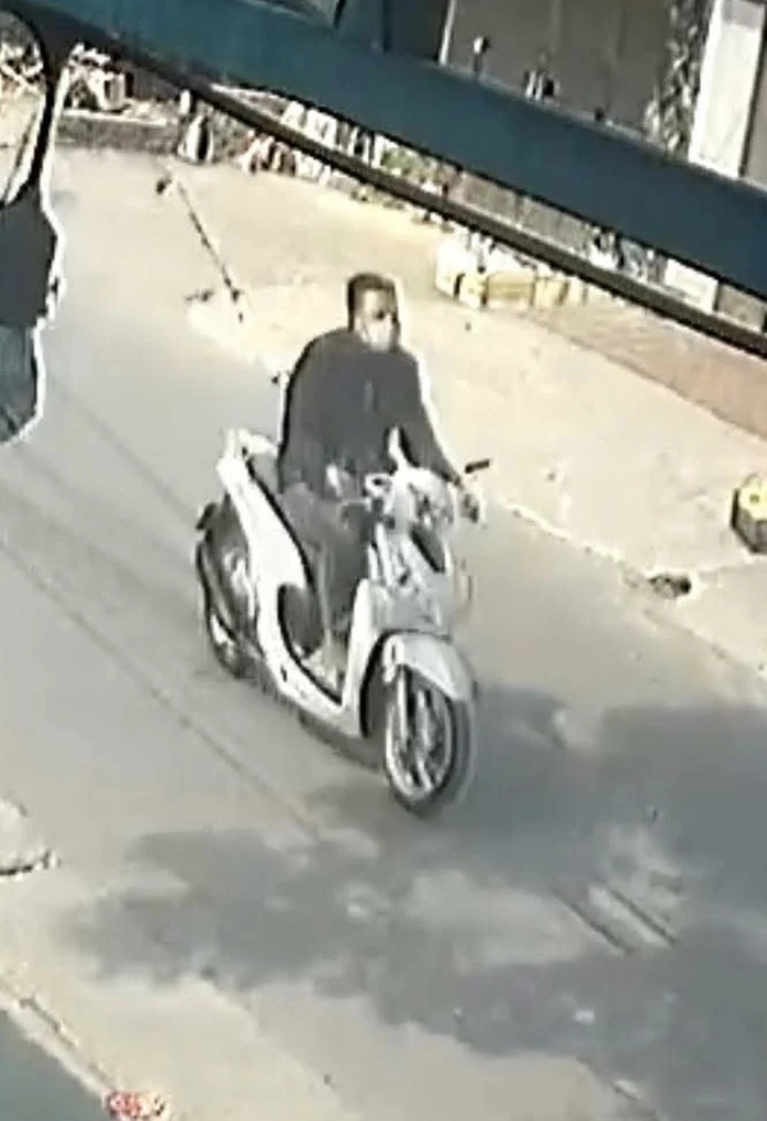 Đang truy bắt nghi phạm s&aacute;t hại phụ nữ v&agrave; cướp t&agrave;i sản ở Hưng Y&ecirc;n - Ảnh 1.