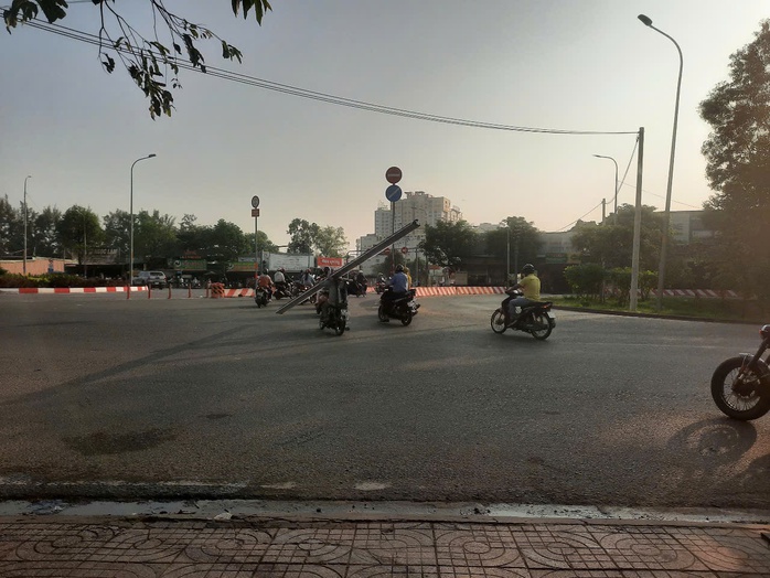 V&ocirc; tư... phạm luật - Ảnh 1.