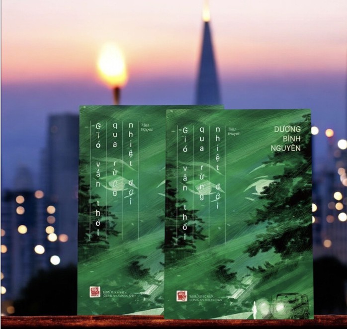 "Gi&oacute; vẫn thổi qua rừng nhiệt đới" của Thượng t&aacute; Dương B&igrave;nh Nguy&ecirc;n  - Ảnh 1.