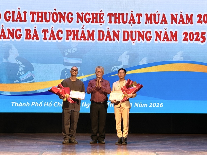 Trao giải thưởng t&aacute;c phẩm nghệ thuật m&uacute;a năm 2025 - Ảnh 1.
