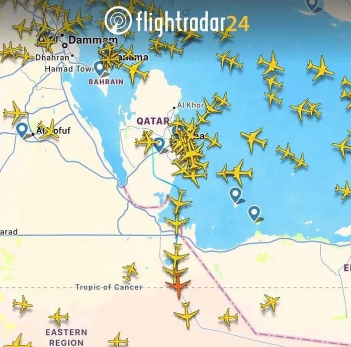 C&aacute;c m&aacute;y bay tiếp nhi&ecirc;n liệu của Mỹ đồng loạt rời căn cứ Qatar - Ảnh 1.
