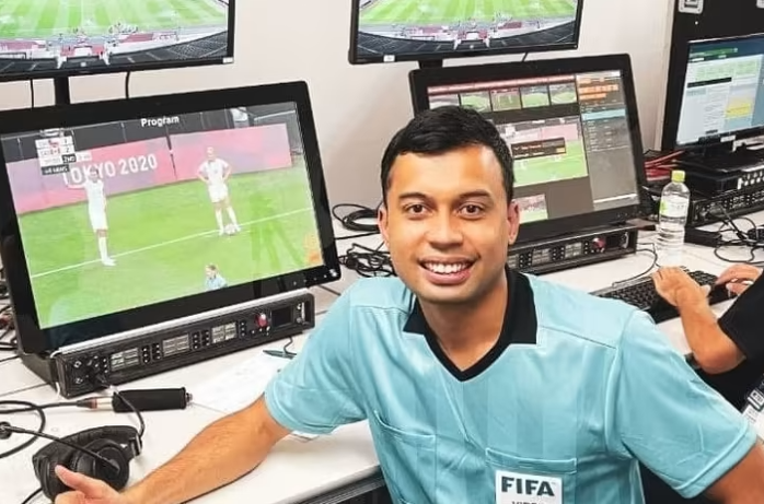 X&aacute;c định tổ trọng t&agrave;i điều h&agrave;nh trận U23 Việt Nam chạm tr&aacute;n U23 UAE - Ảnh 3.