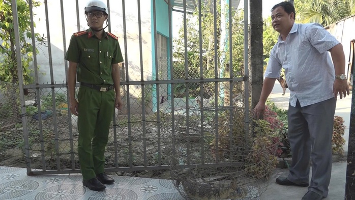 Ph&aacute;t hiện kỳ đ&agrave; hoa q&uacute;y hiếm trong vườn , người d&acirc;n giao nộp cho c&ocirc;ng an - Ảnh 2.