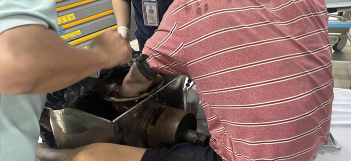 Cảnh b&aacute;o tai nạn lao động cuối năm - Ảnh 2.