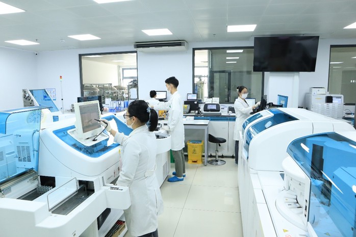 Bệnh viện Đại học Y Dược Bu&ocirc;n Ma Thuột chuẩn h&oacute;a x&eacute;t nghiệm theo ti&ecirc;u chuẩn quốc tế - Ảnh 2.