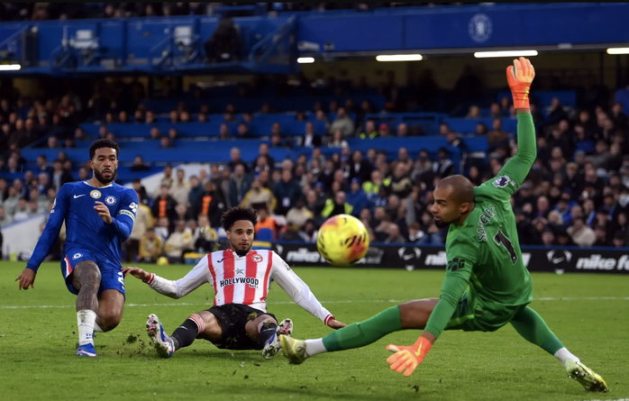 Chelsea thắng đẹp Brentford, m&atilde;n nh&atilde;n ng&agrave;y ra mắt t&acirc;n HLV Liam Rosenior - Ảnh 2.