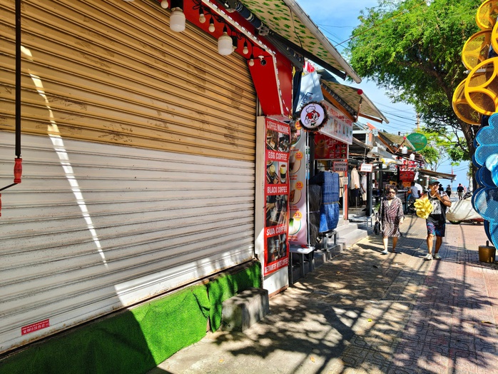 Vụ x&ocirc; x&aacute;t gần trụ sở UBND tỉnh Kh&aacute;nh H&ograve;a: Chủ đầu tư quản l&yacute; ki-ốt bất ngờ k&ecirc;u cứu - Ảnh 2.