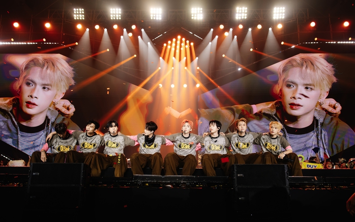 Nhóm nhạc UPRIZE chính thức ra mắt thị trường giải trí Việt với 7 thành viên - Ảnh 2.