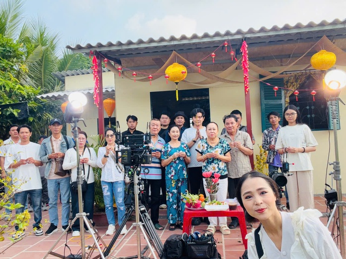 Kiều Mai L&yacute;, Vũ Thanh hội ngộ phim ngắn của B&iacute;ch Tr&acirc;m, Linh T&yacute; ch&agrave;o xu&acirc;n B&iacute;nh Ngọ - Ảnh 2.