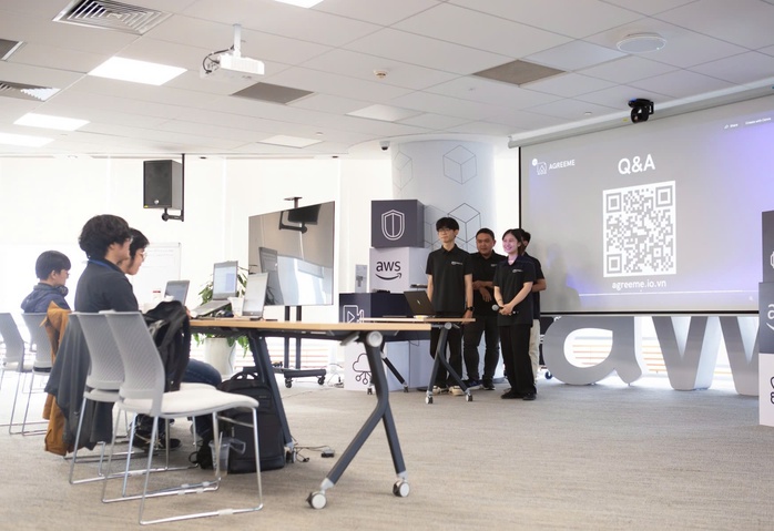 Cử nhân, thạc sĩ vẫn thất nghiệp - Ảnh 1. Cử nhân, thạc sĩ vẫn thất nghiệp - Ảnh 1.